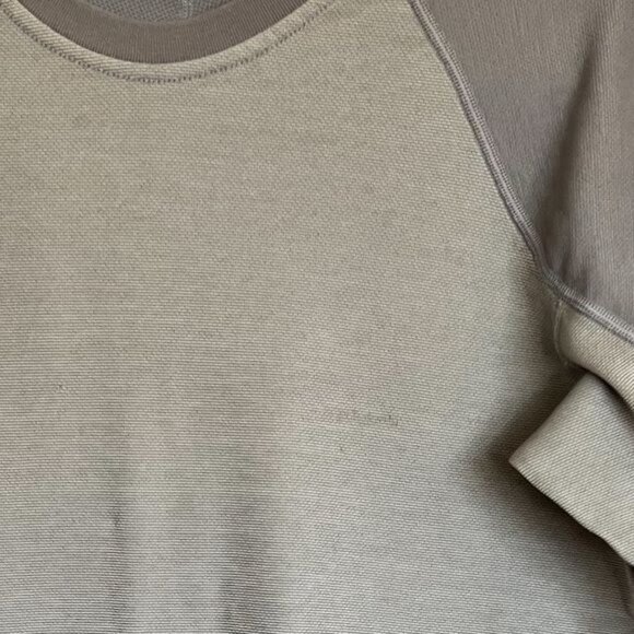 Patagonia Men's Capilene Long Sleeve Gray Crew Neck Style 44420 Size Medium - Picture 3 of 9